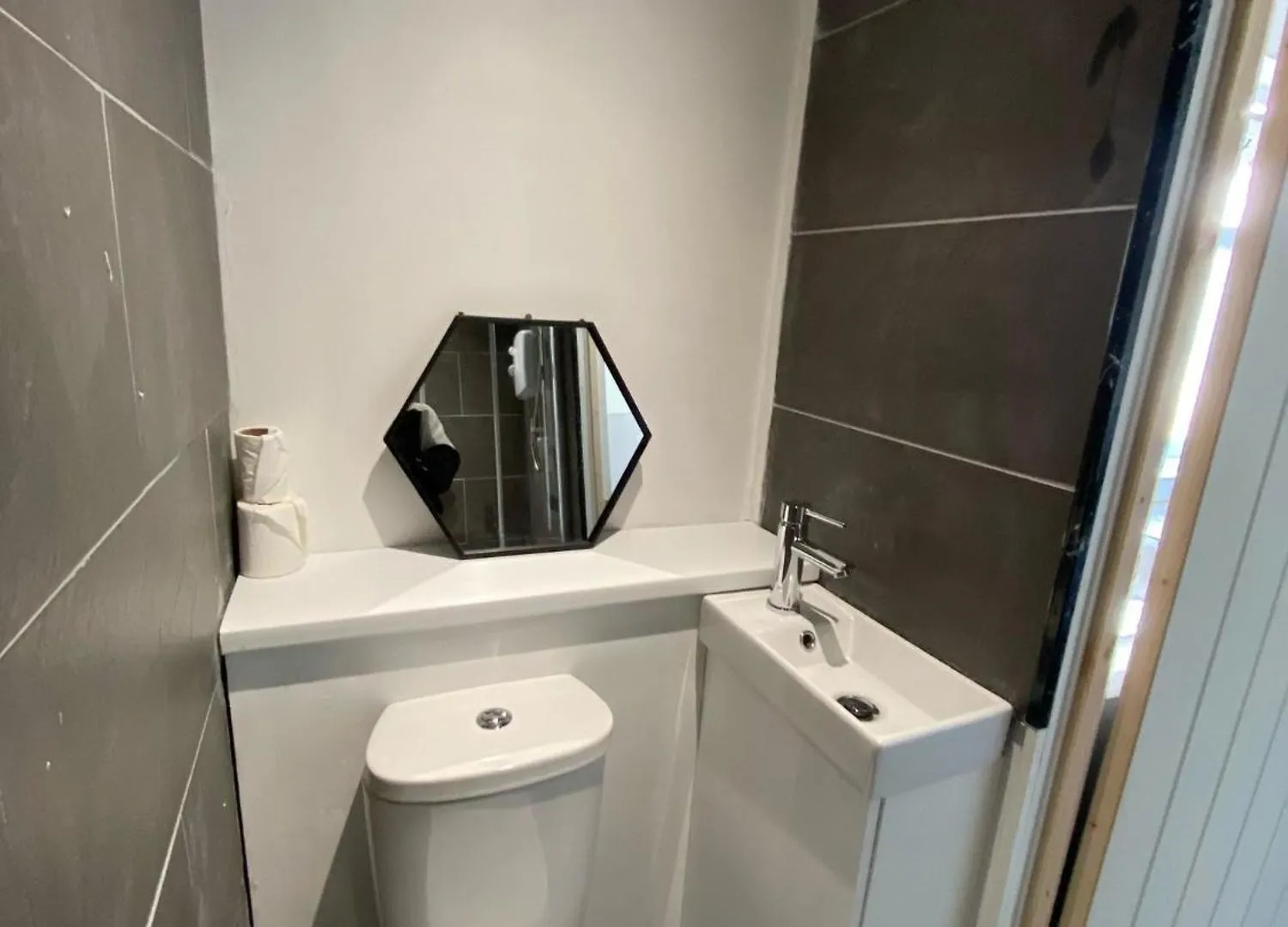Comfy Living, 2X Bathrooms, 2X Kitchen Nottingham 0*,  United Kingdom