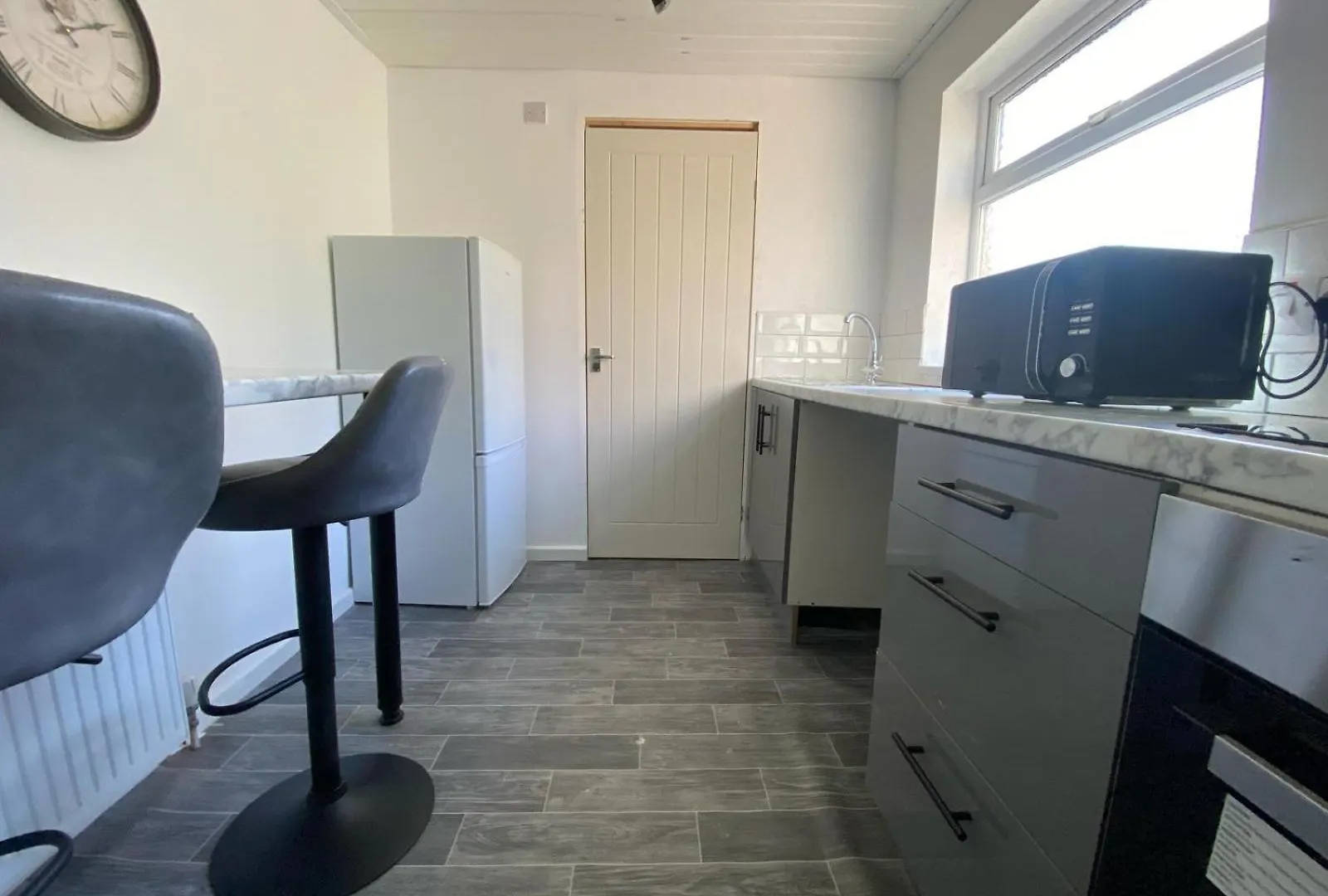 Comfy Living, 2X Bathrooms, 2X Kitchen Nottingham Holiday home