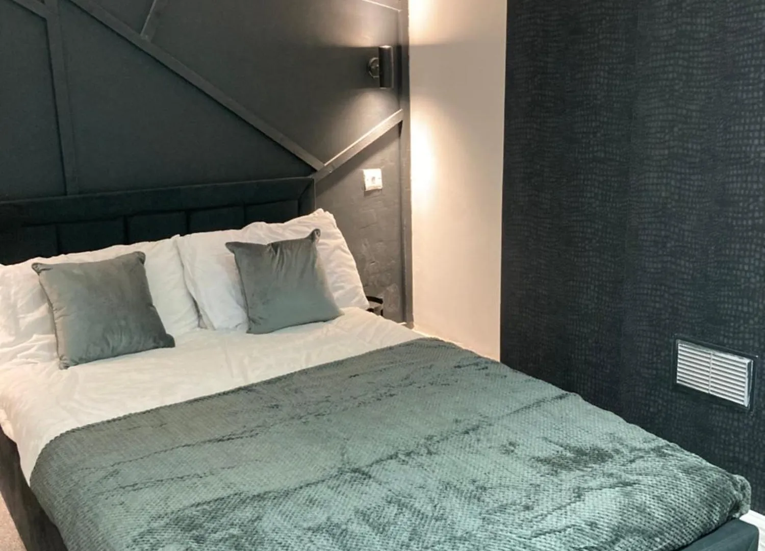 Comfy Living, 2X Bathrooms, 2X Kitchen Nottingham Holiday home